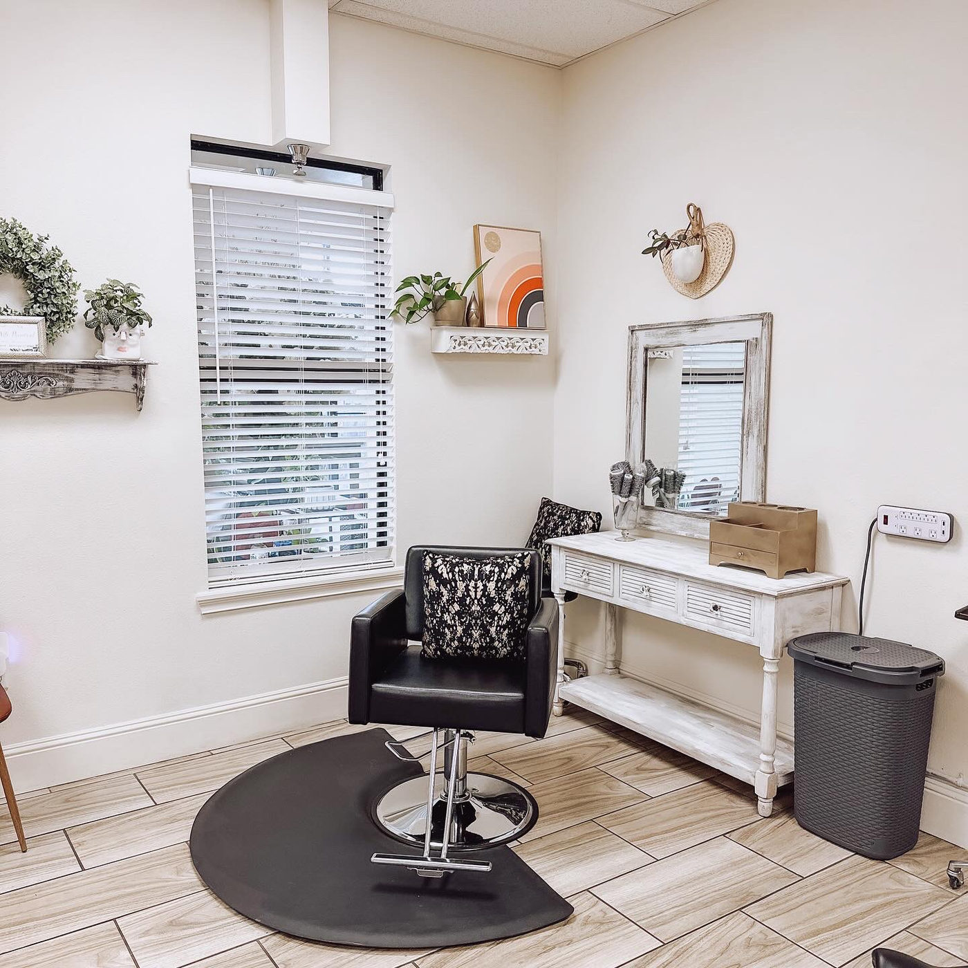 Seating at Hair Canvas Studio